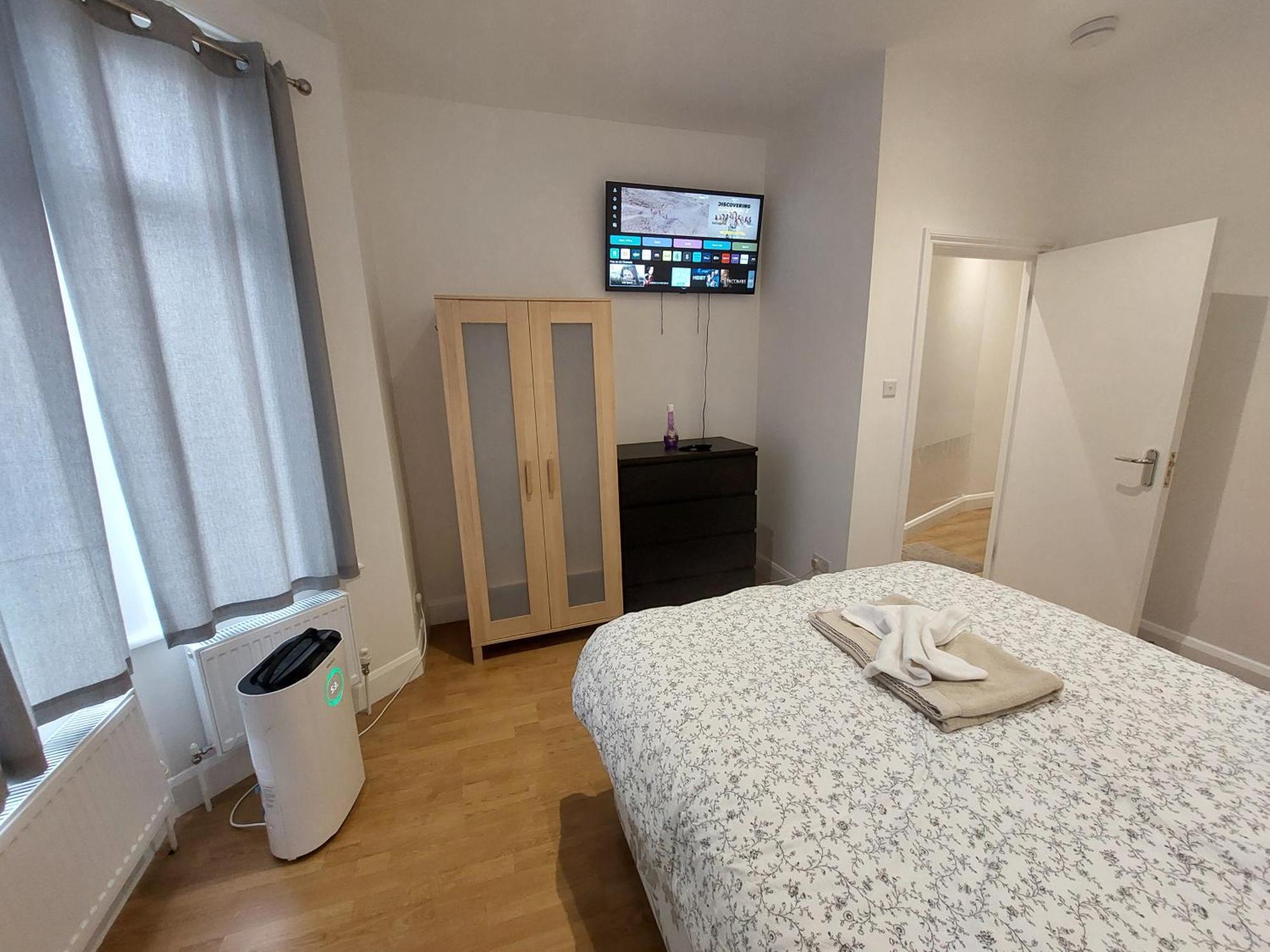 Cosy North Kensington Family Apartment For 4 Persons - Children Stay Free Londen Buitenkant foto
