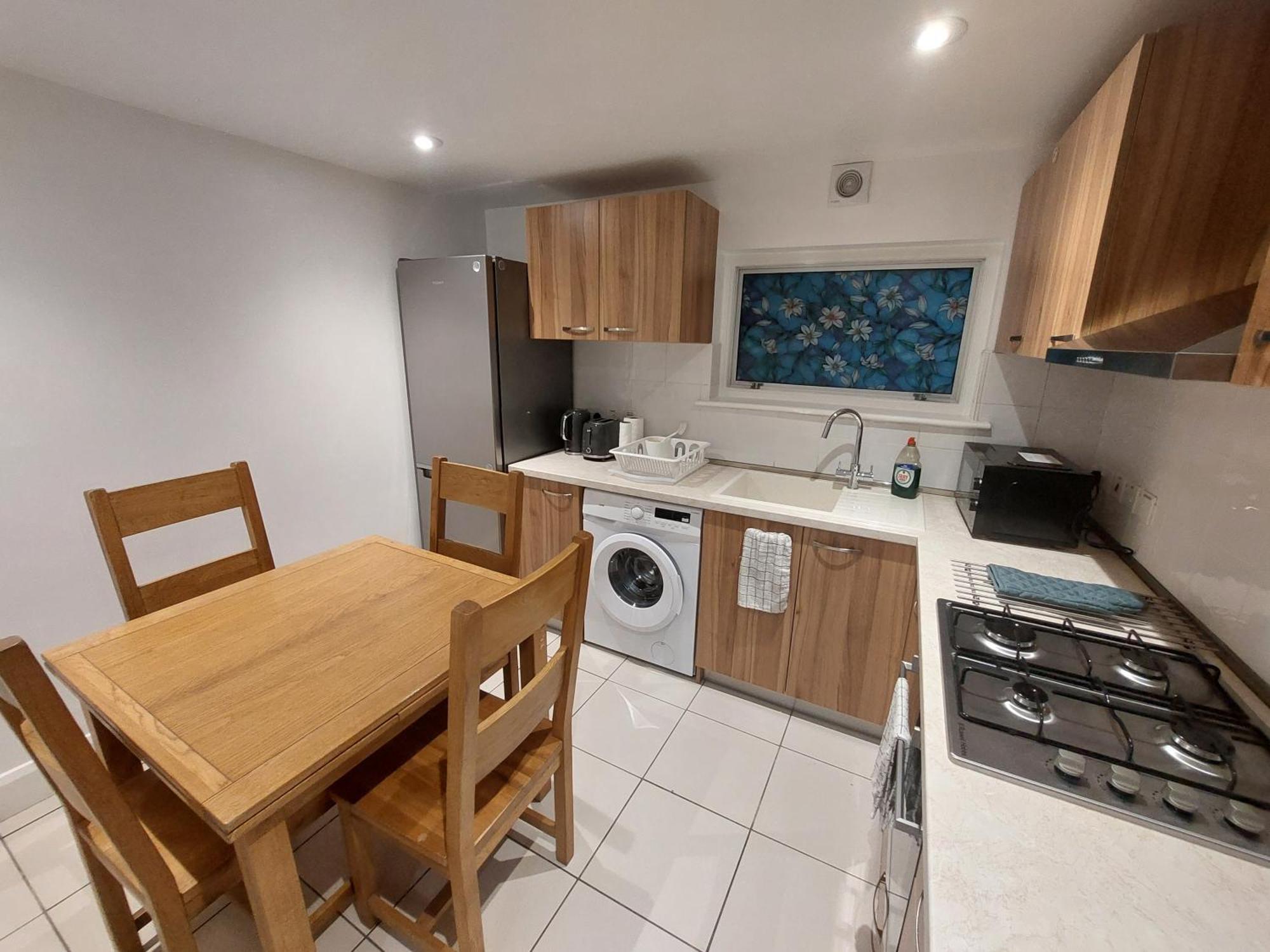 Cosy North Kensington Family Apartment For 4 Persons - Children Stay Free Londen Buitenkant foto